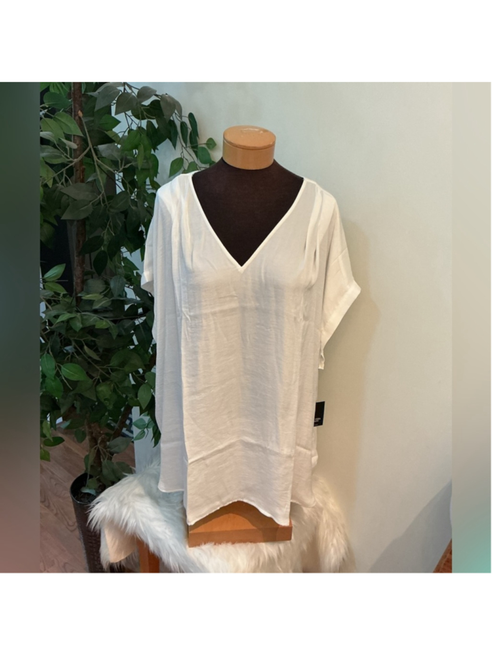 Simply Vera Vera Wang Cuffed dolman sleeve popover v neck blouse 3X - Picture 2 of 10